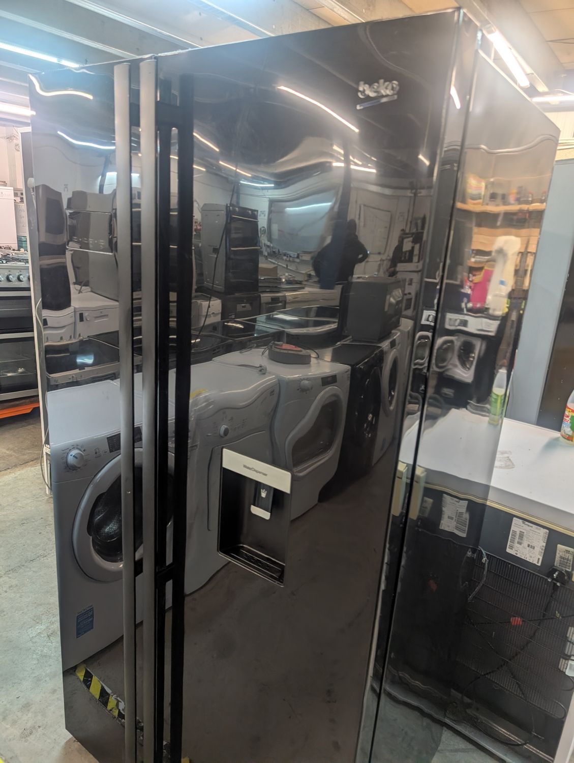 Beko ASDL251B American Fridge Freezer - Black - H179cm W91cm D72cm