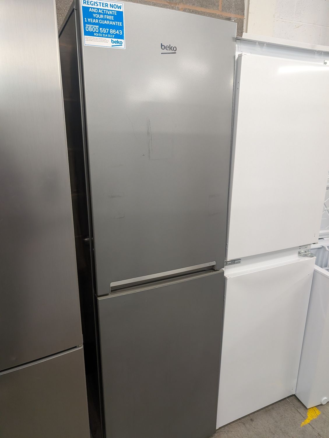 Beko CFG35825 Fridge Freezer Silver H182.4 x W54 x D57.5cm 50/50