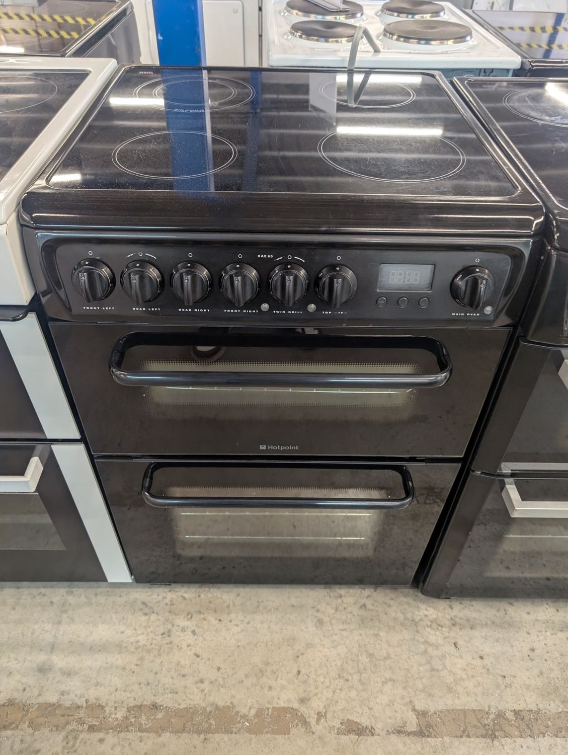 Hotpoint HAE60K 60cm Electric Cooker with Ceramic Hob Black   