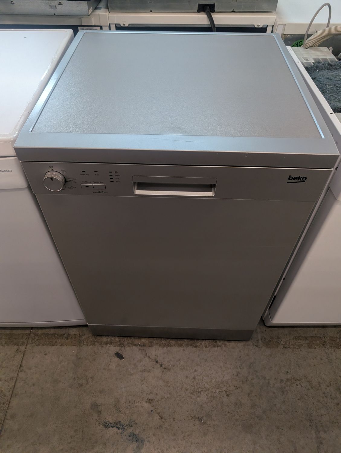 Beko DFN05X11S 60cm Freestanding Full Size Dishwasher Silver