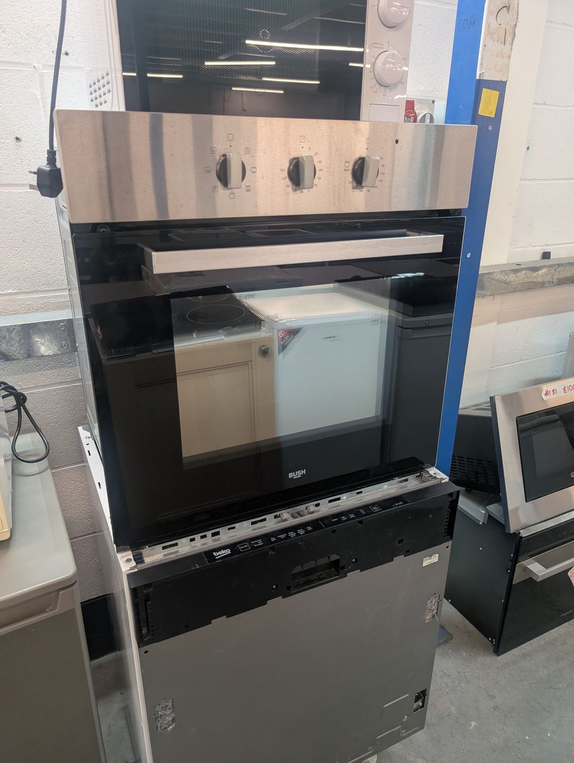 Bush Single Built in Oven 60cm Silver Refurbished