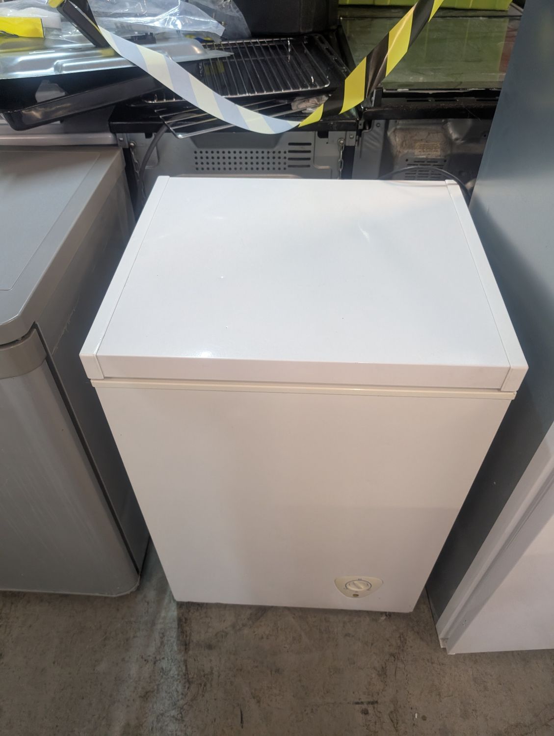 Argos Value Range ARGCF98A1 98L Chest Freezer - White H85cm W55.8cm D53cm