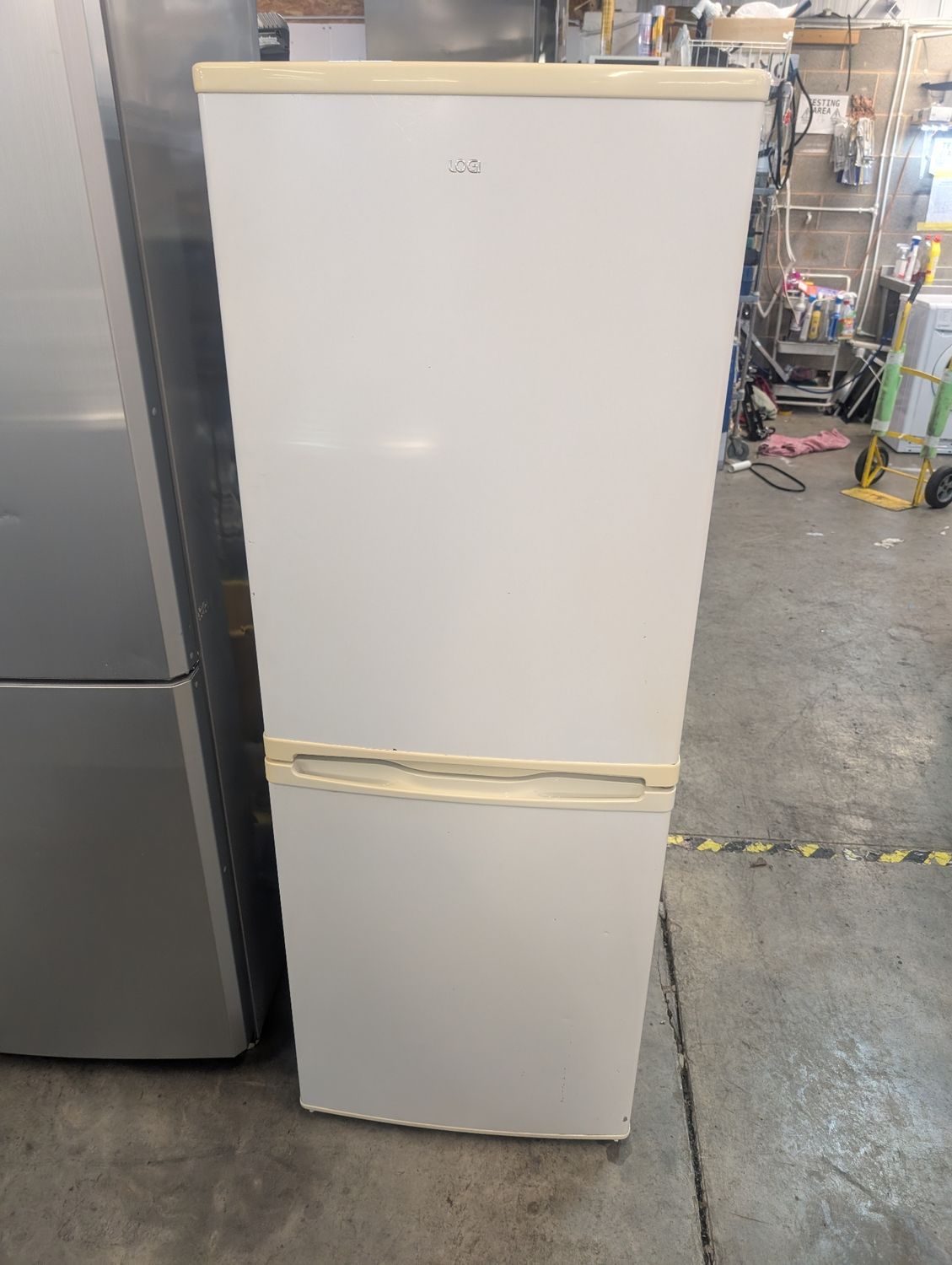 Logik LFC152W14 Fridge Freezer H152cm W50cm White 
