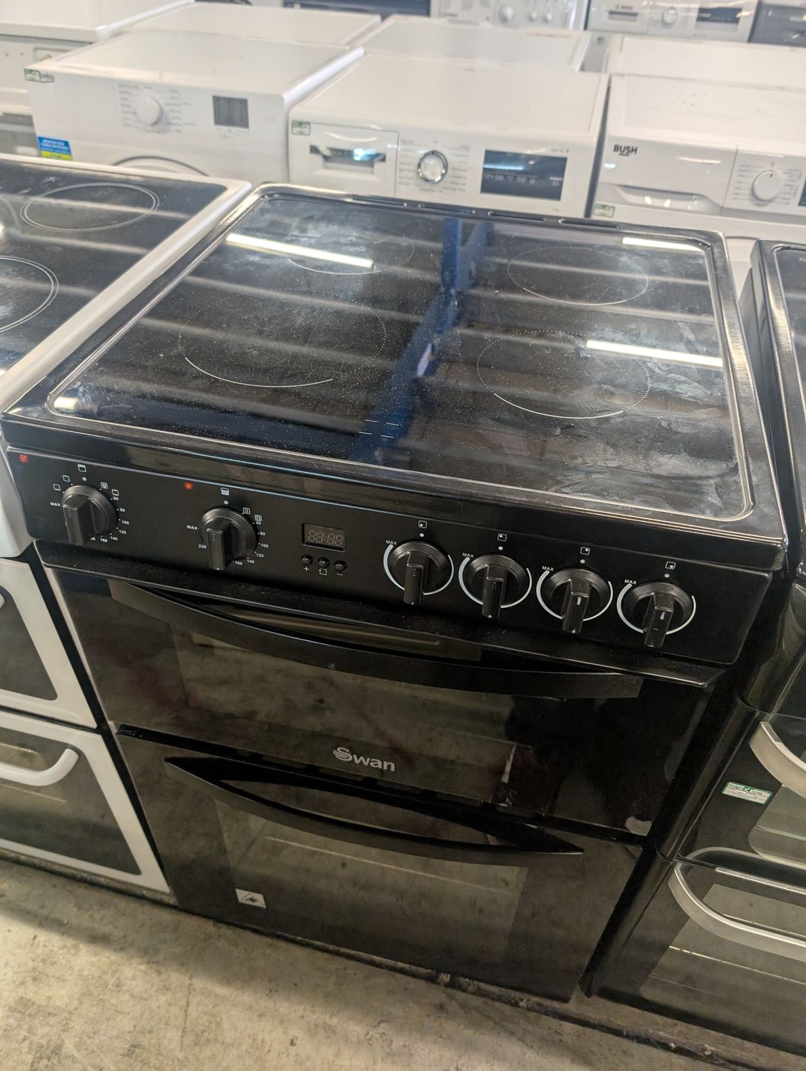 Swan SX16730B 60cm Electric Cooker Double Oven Ceramic Hob Black