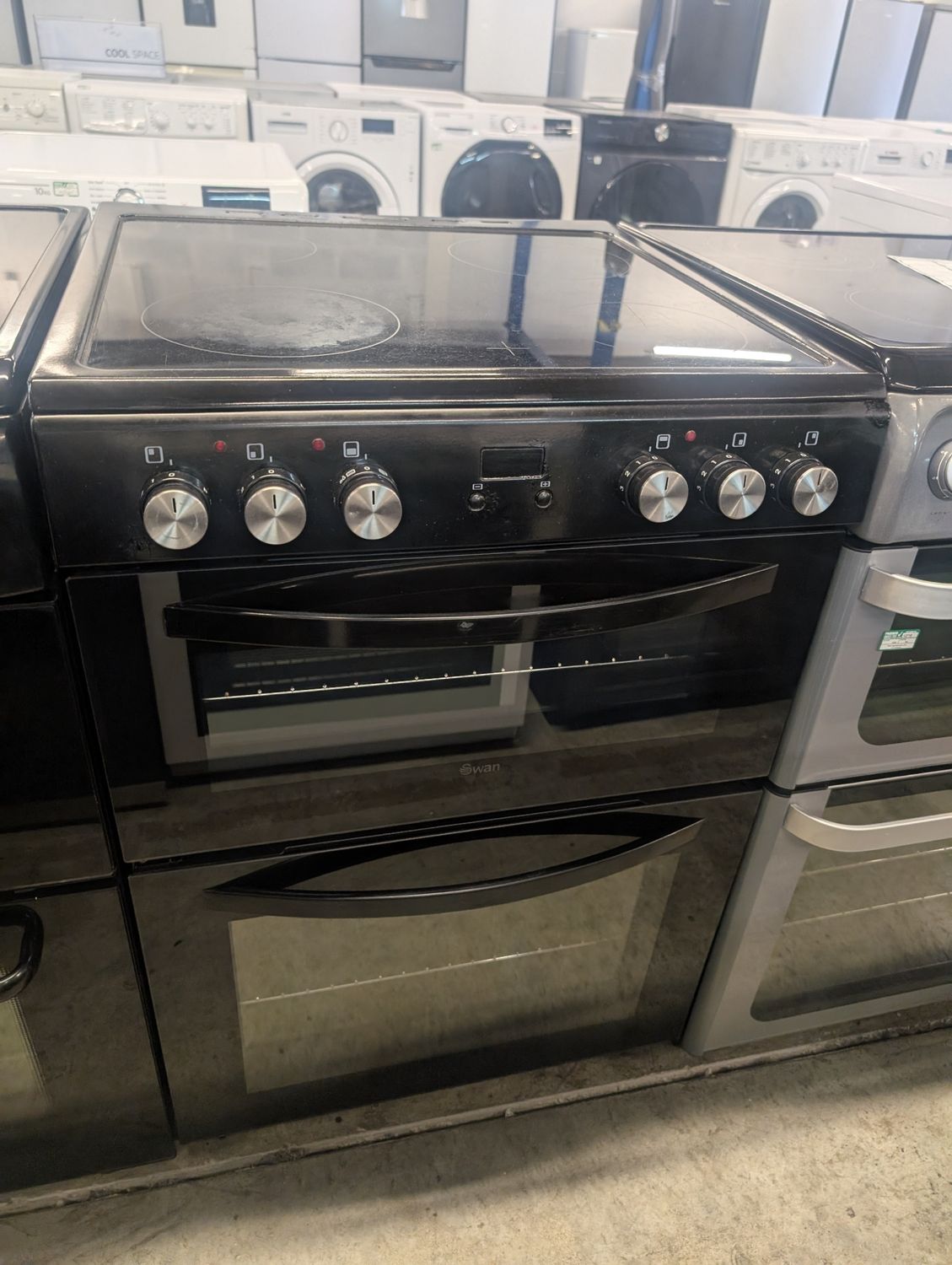 Swan SX158110B 60cm Electric Cooker Double Oven Ceramic Hob Black
