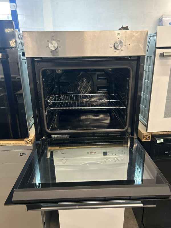Lamona Built-In Electric Single Oven Stainless Steel