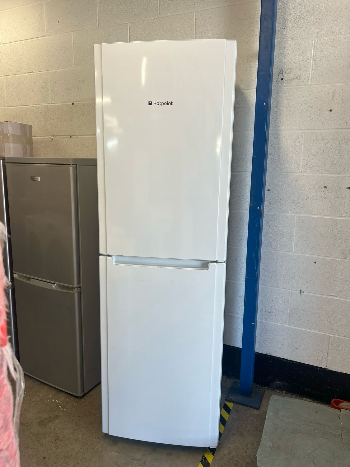 Hotpoint Fridge Freezer White H178cm W59cm