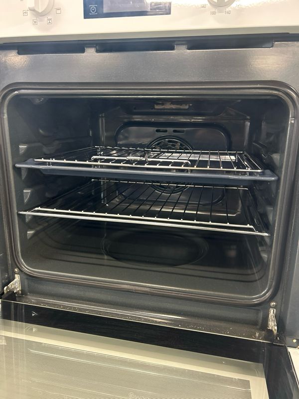 Hotpoint Single Built in Oven 60cm White