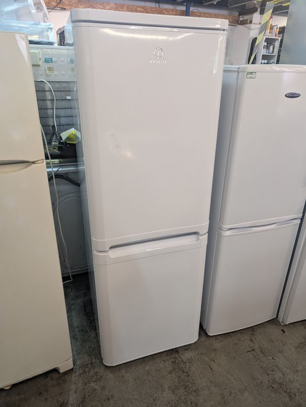 Indesit IBD5515SUK Fridge Freezer H157cm W55cm Silver 