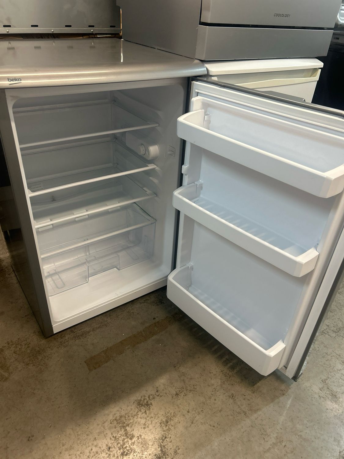 Beko LXS553S Under Counter Fridge Silver W55cm H84cm D56cm