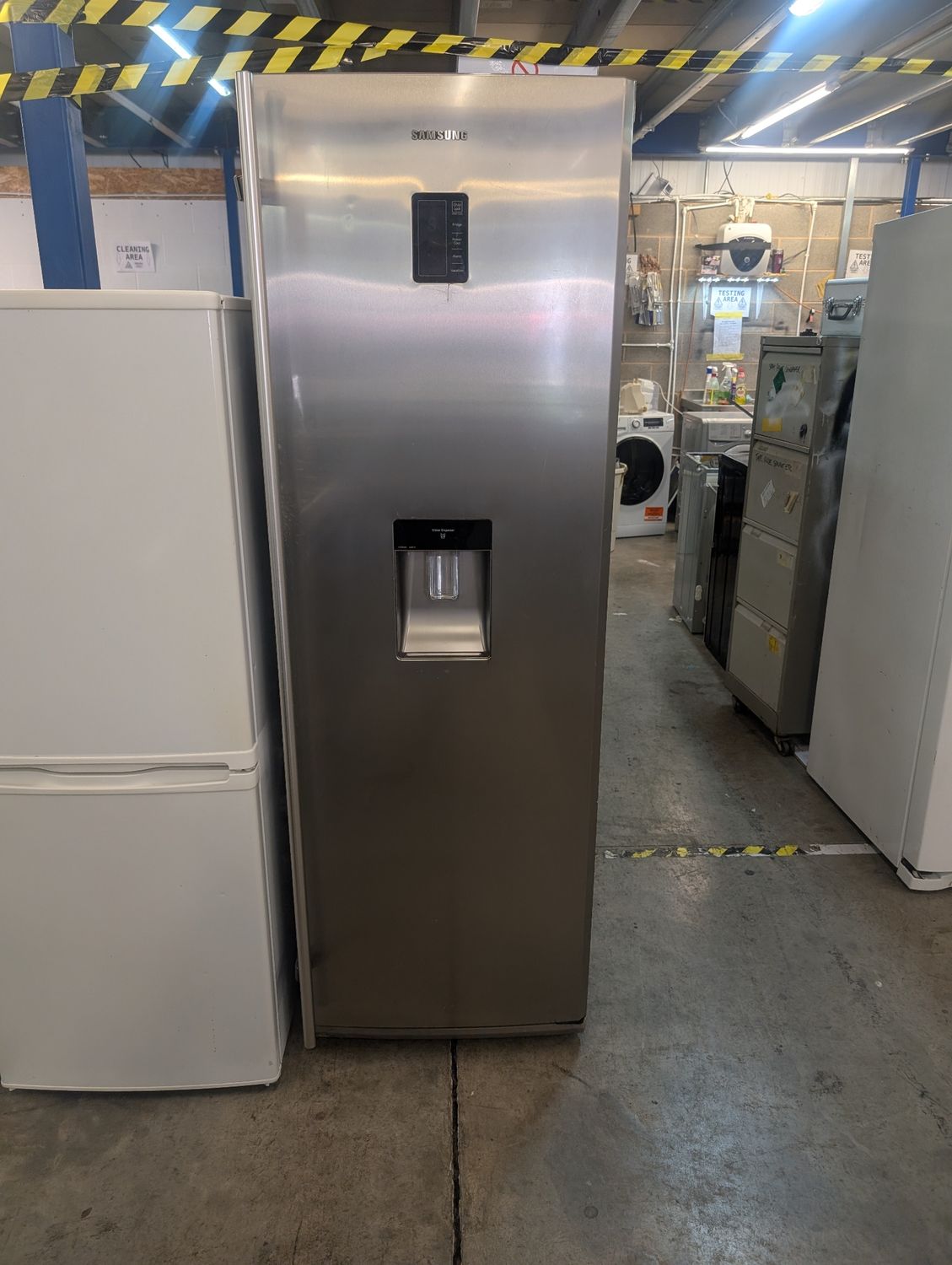 Beko RR82WDRS Tall Fridge Freezer Silver H179cm W59cm D62cm Refurbished