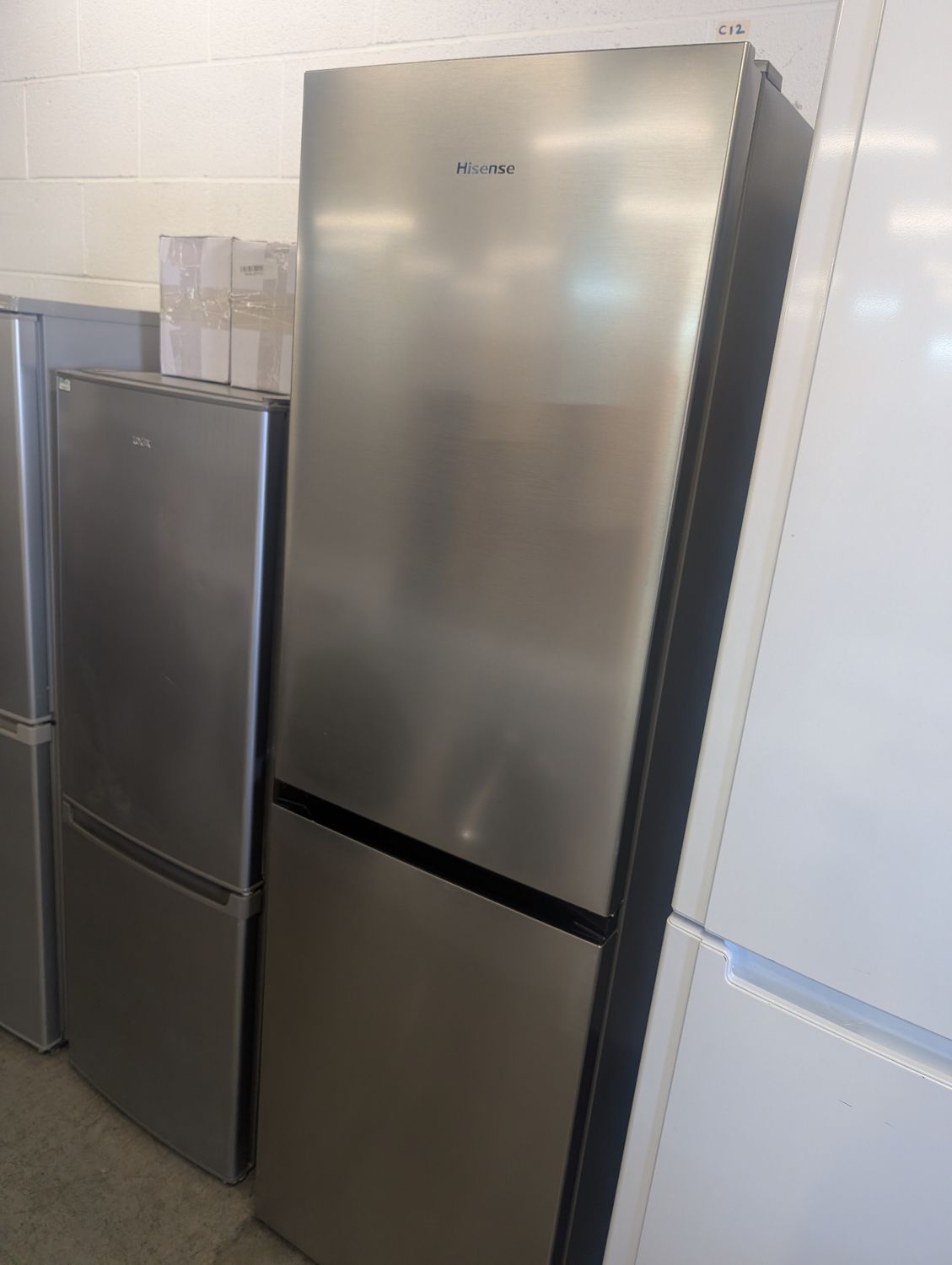 Hisense RB327N4BCE Fridge Freezer Silver H182cm W55cm D56cm