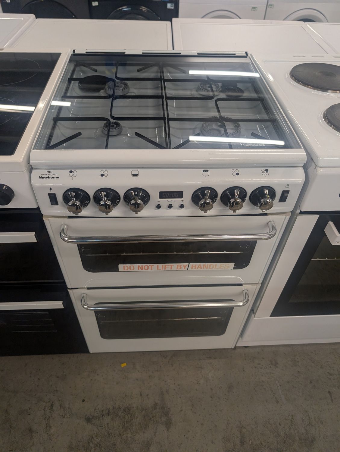 New World 444440029 55cm Gas Cooker Twin Cavity White 