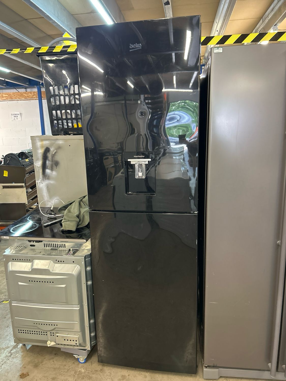 Beko CFE1691DB Fridge Freezer Black H191cm W60cm D62cm