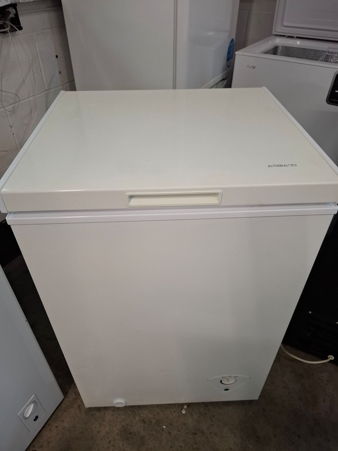 Ambiano AK100CY1 Chest Freezer 99L H85cm W58 D55 White