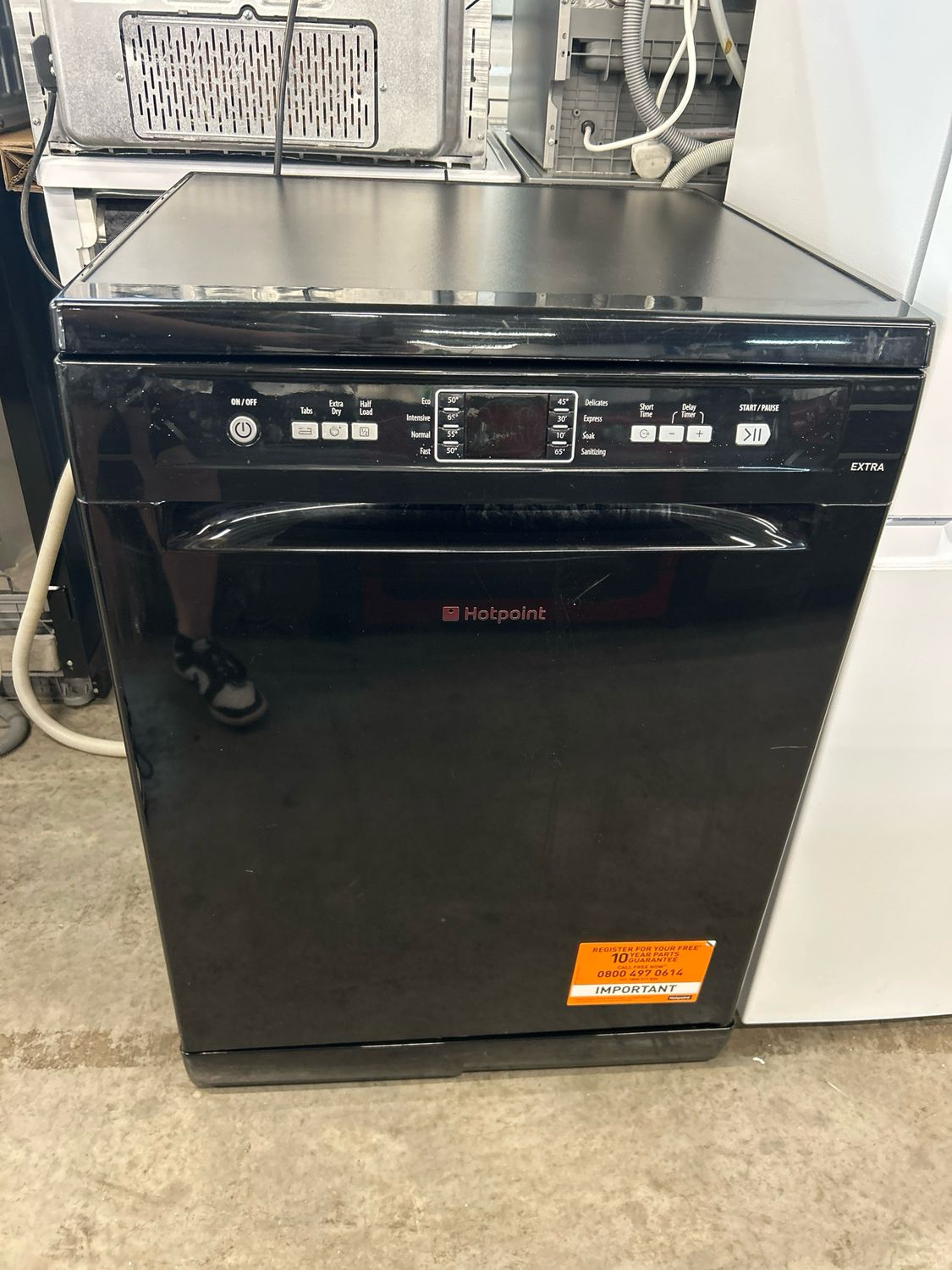 Hotpoint FDFEX11011K 60cm Freestanding Full Size Dishwasher Black