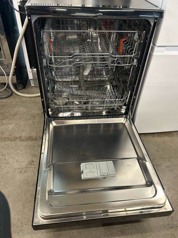 Hotpoint FDFEX11011K 60cm Freestanding Full Size Dishwasher Black