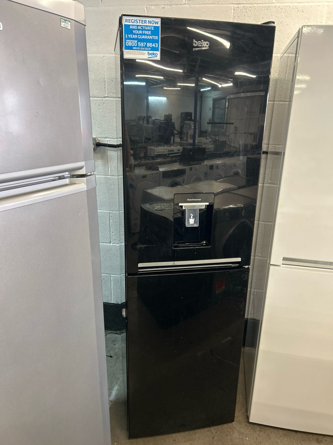 Beko CFG1582DB Fridge Freezer Black H182cm W55cm D60cm