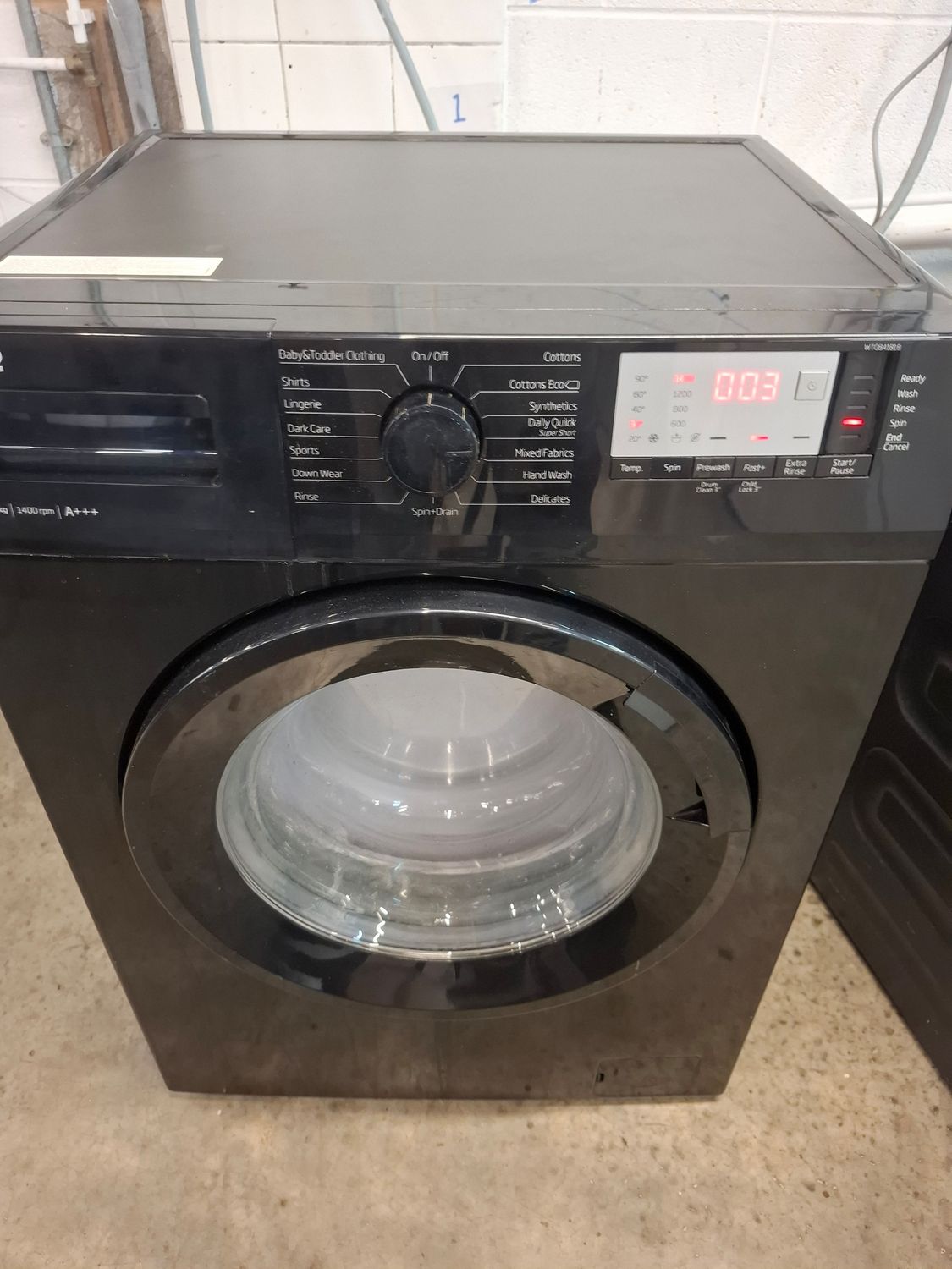Beko WTG841B1B 8kg 1200rpm Washing Machine Black