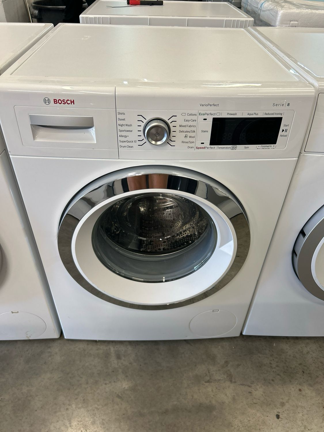 Bosch WAW32560GB 8kg 1400rpm Washing Machine White