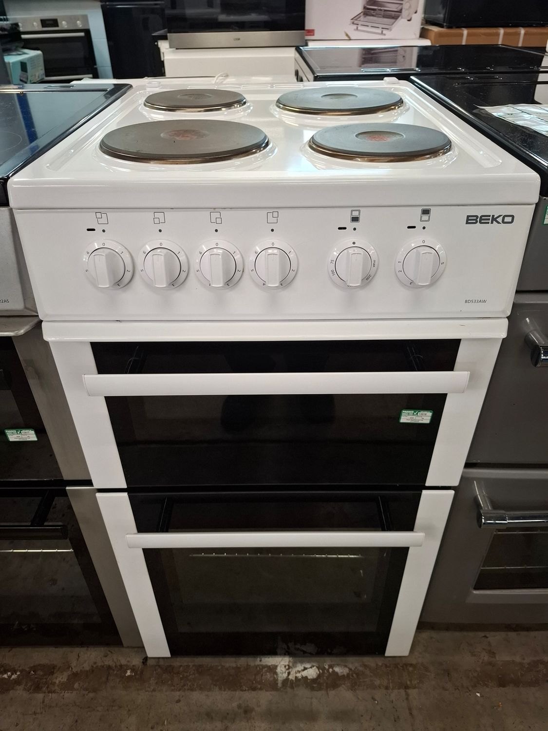 Beko BDC533AW 50cm Electric Cooker Radiant Hob White