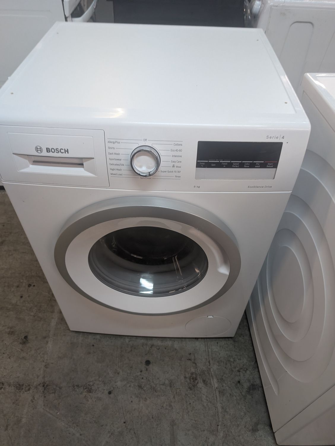 Bosch Serie 4 WAN28281GB/38 8kg 1400rpm Washing Machine White