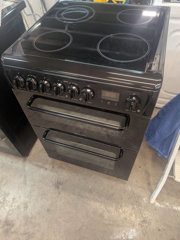 Hotpoint HAE60K S 60cm Electric Cooker with Ceramic Hob Black   