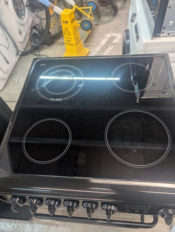 Hotpoint HAE60K S 60cm Electric Cooker with Ceramic Hob Black   