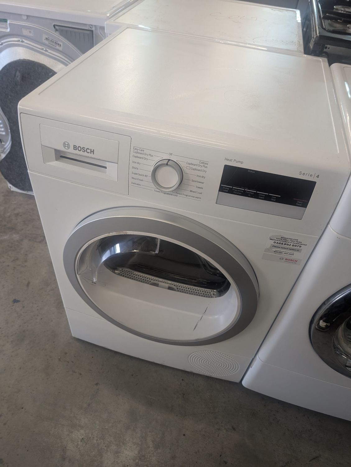 Bosch WTR85V21GB/05 8kg Series 4 Heat pump Dryer White