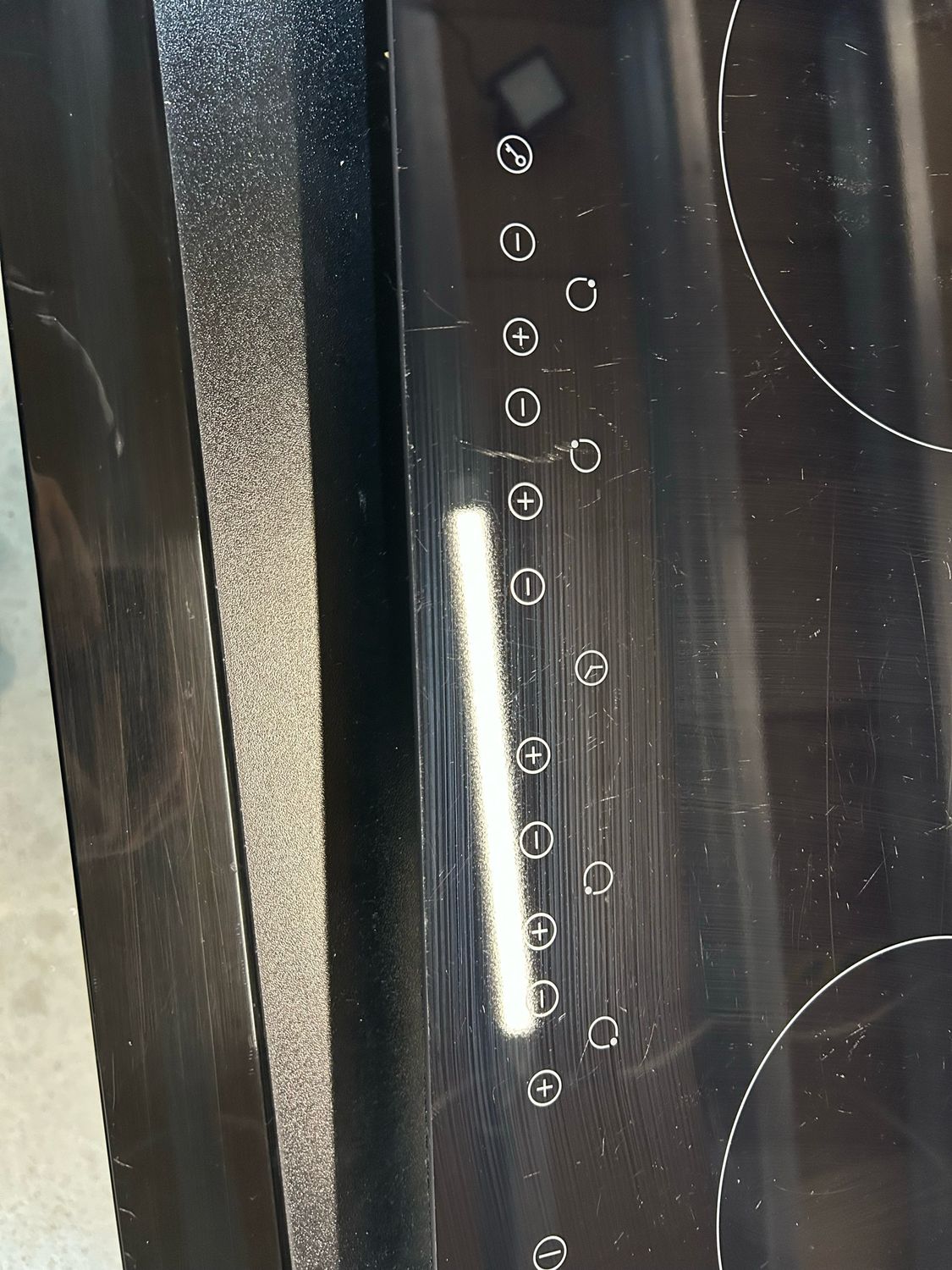 Logik LCHOBTC16 Ceramic Hob 60cm