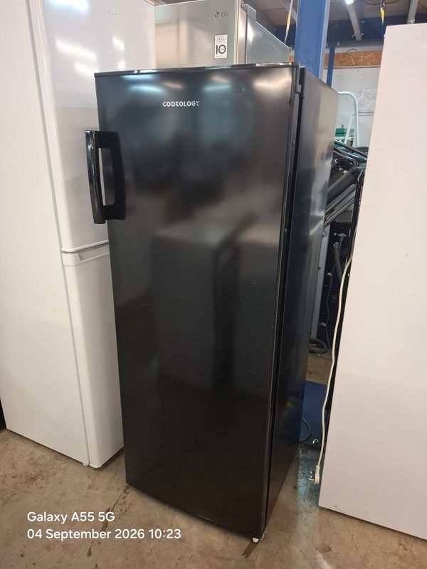 Cookology 160Litre CTFZ160BK 142x55cm Tall Freezer Black