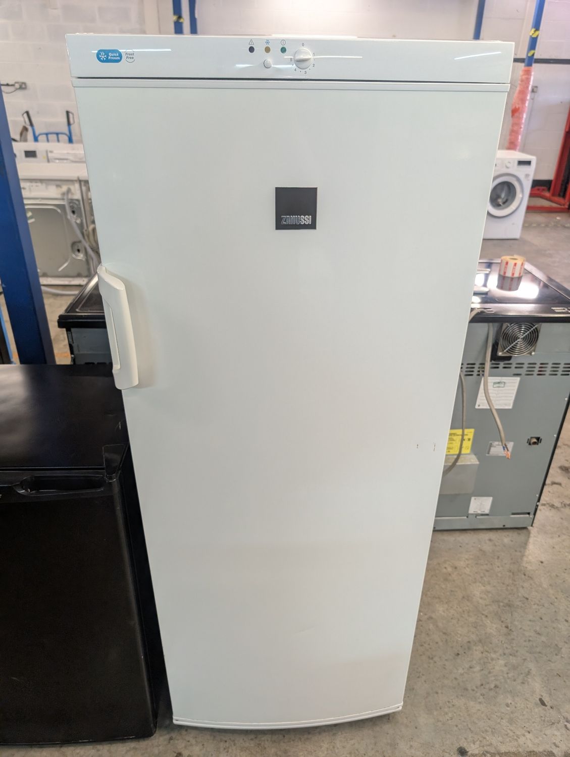 Zanussi ZFU20200WA Tall Freezer - H154cm W60cm White