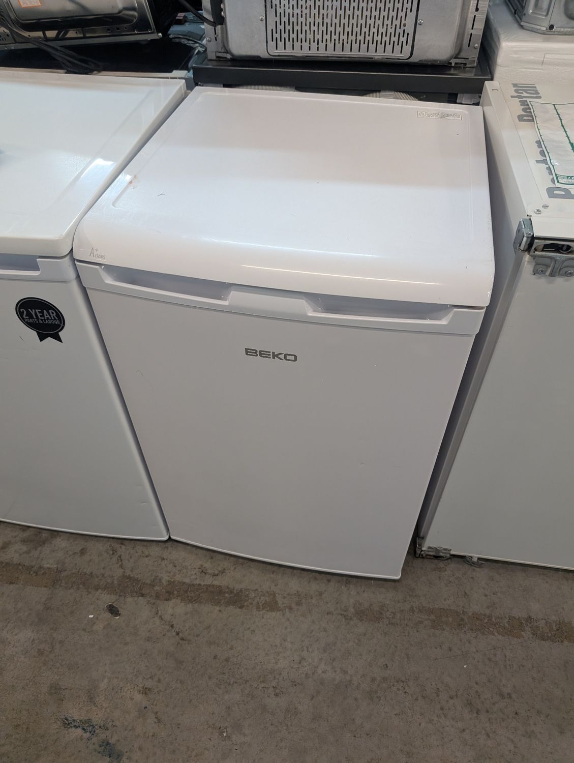 Beko L54135/B180 55cm Under Counter Fridge White