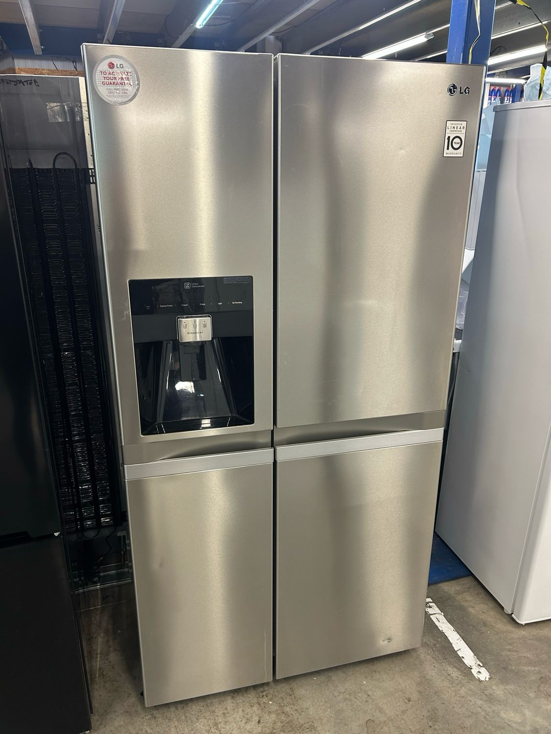 LG GSL545NSYV American Fridge Freezer Silver H175cm W89cm D72cm