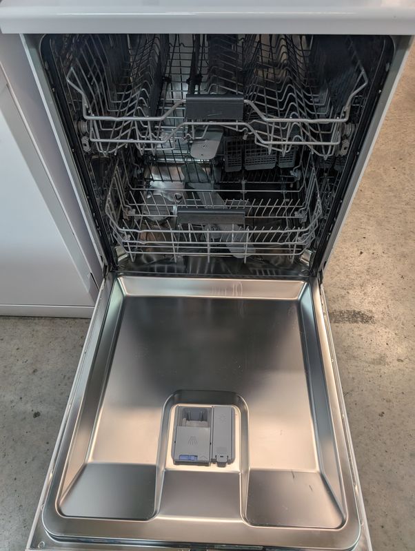 Beko DEN36X30W 60cm Freestanding Full Size Dishwasher White