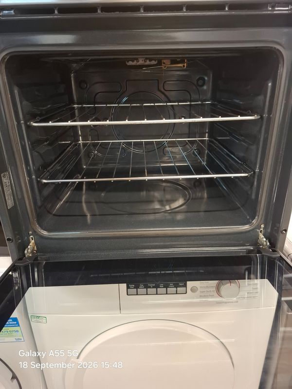 Lamona LAM3205 Built-In Electric Single Oven Stainless Steel