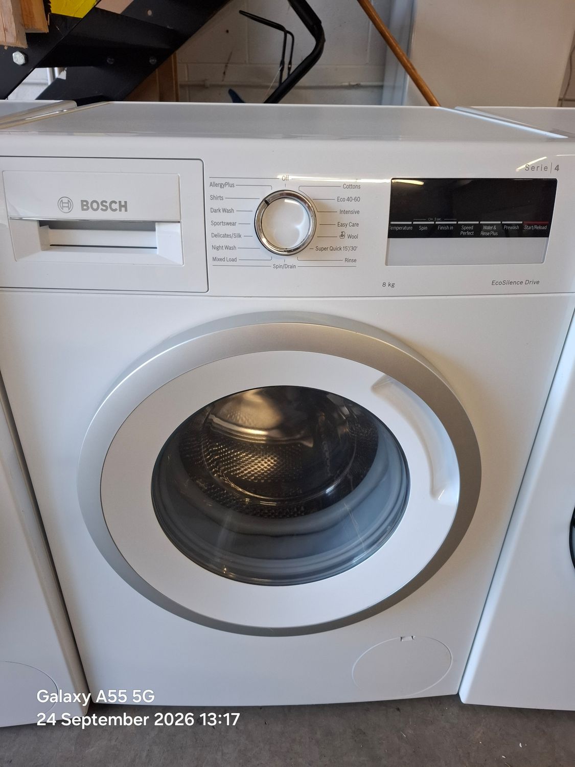Bosch Serie 4 WAN24109GB/37 8kg 1400rpm Washing Machine White