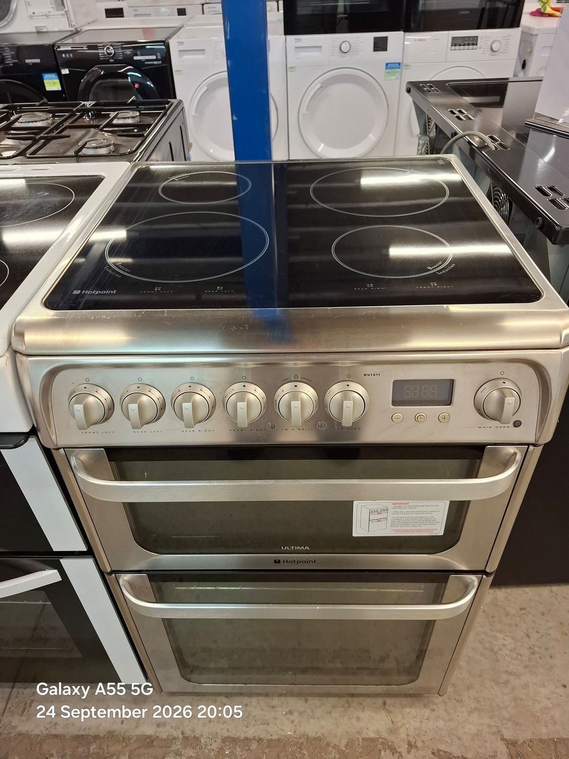 Hotpoint HUI611X 60Cm Freestanding Electric Induction Cooker