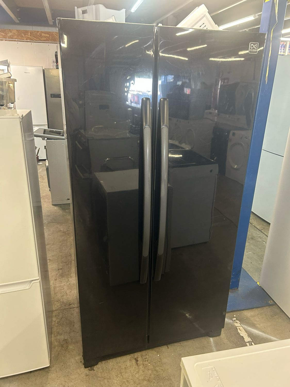 Daewoo FRS-U20ICB American Fridge Freezer - black - H179cm W90cm D73cm