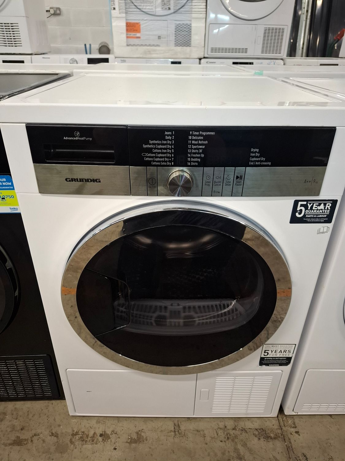 Grundig GTN39250HGCW 9kg Heat Pump Condenser Dryer White