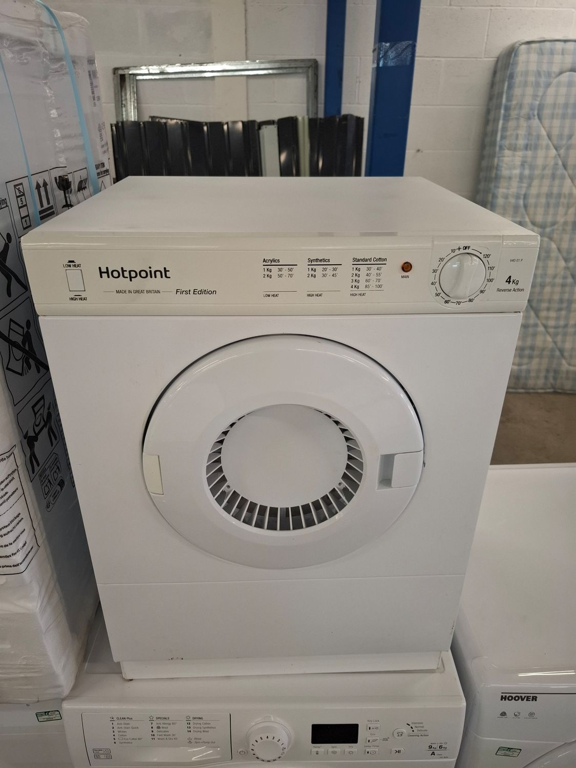 Hotpoint 4KG Compact Tumble Dryer White