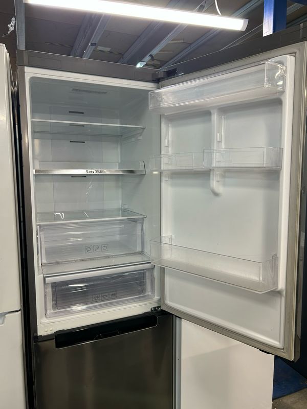 Samsung RB31FERNBSS Fridge Freezer Silver H185cm W59cm D66cm