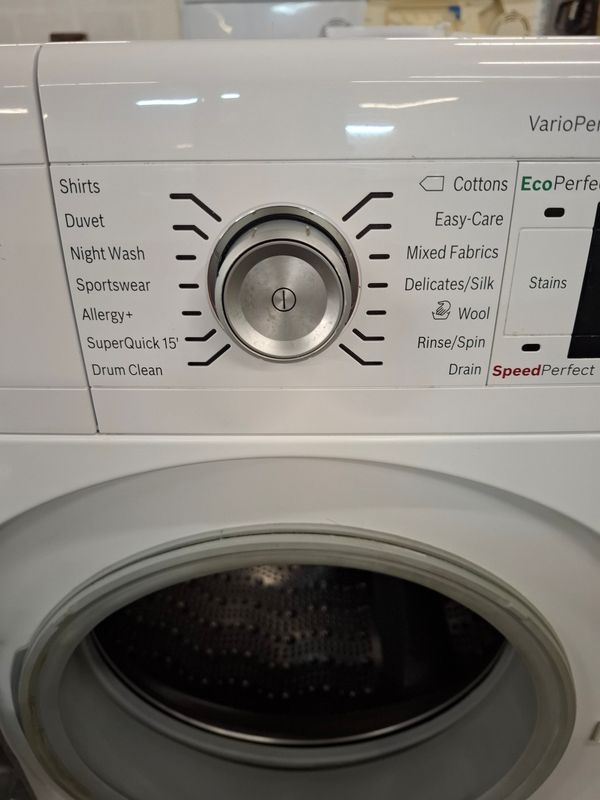 Bosch WAW32560GB Series 8 9kg 1600rpm Washing Machine White