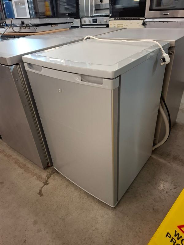 Logik Undercounter Freezer H84cm W55cm D60cm Silver