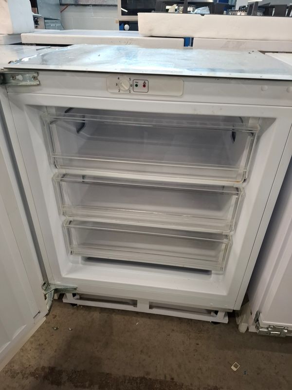 Essentials Integrated Freezer H83cm W59cm White