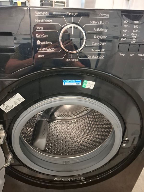 Beko WX842430B 8KG 1400rpm Washing Machine Black