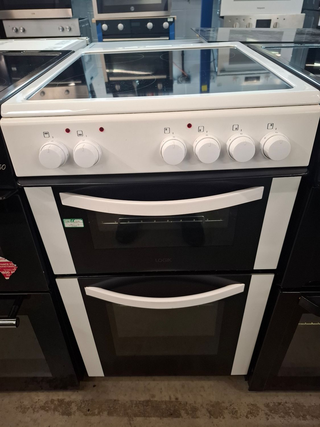 Logik LFTC50W16 50cm Electric cooker White