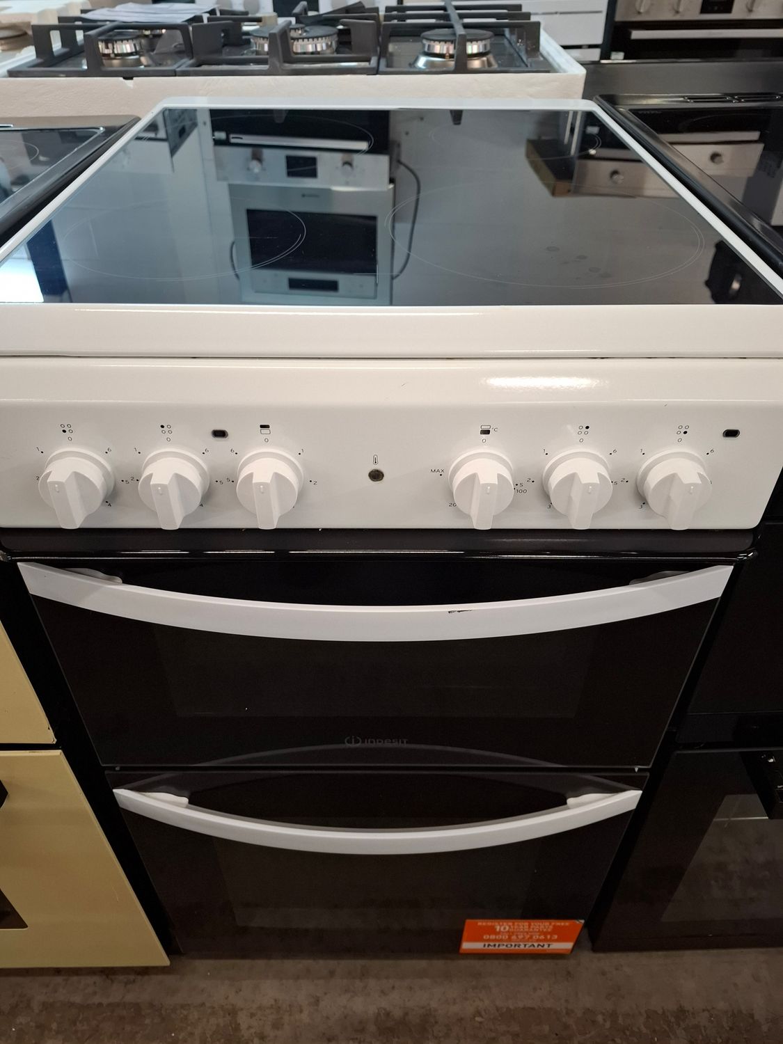 Indesit ID5V92KMWUK 50cm Electric Cooker with Ceramic Hob - White 