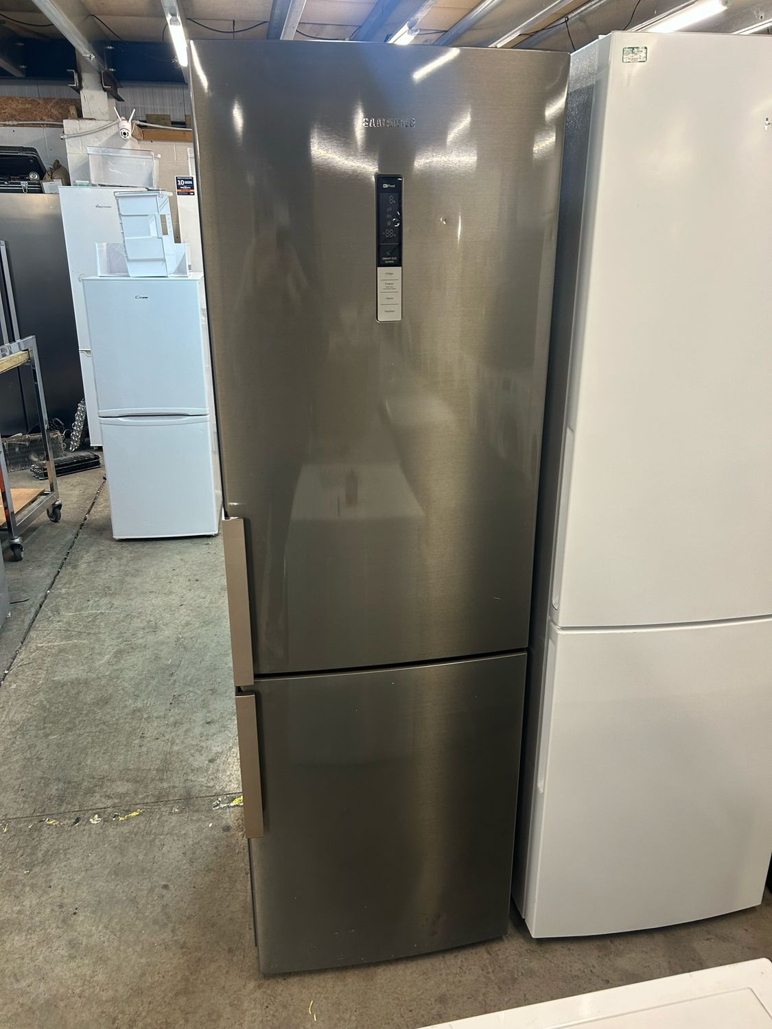 Samsung RL56GEGIH Fridge Freezer Silver H185cm W58cm 60/40