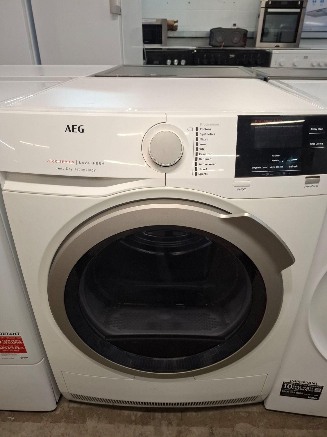AEG T7DBG832R 9kg Heat Pump Condenser Dryer White